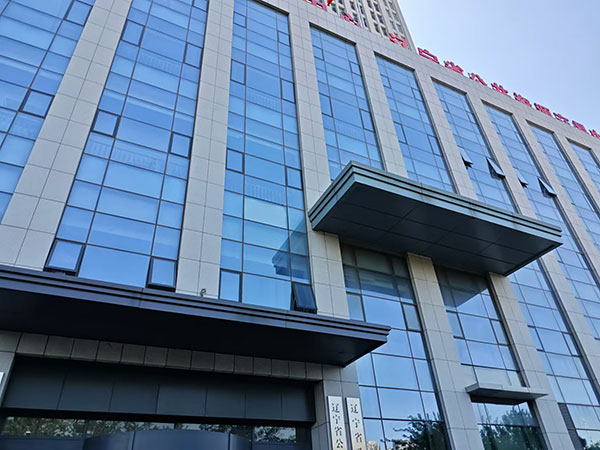 沈阳铝板幕墙公司的安装流程解析：从设计到完成的细致步骤